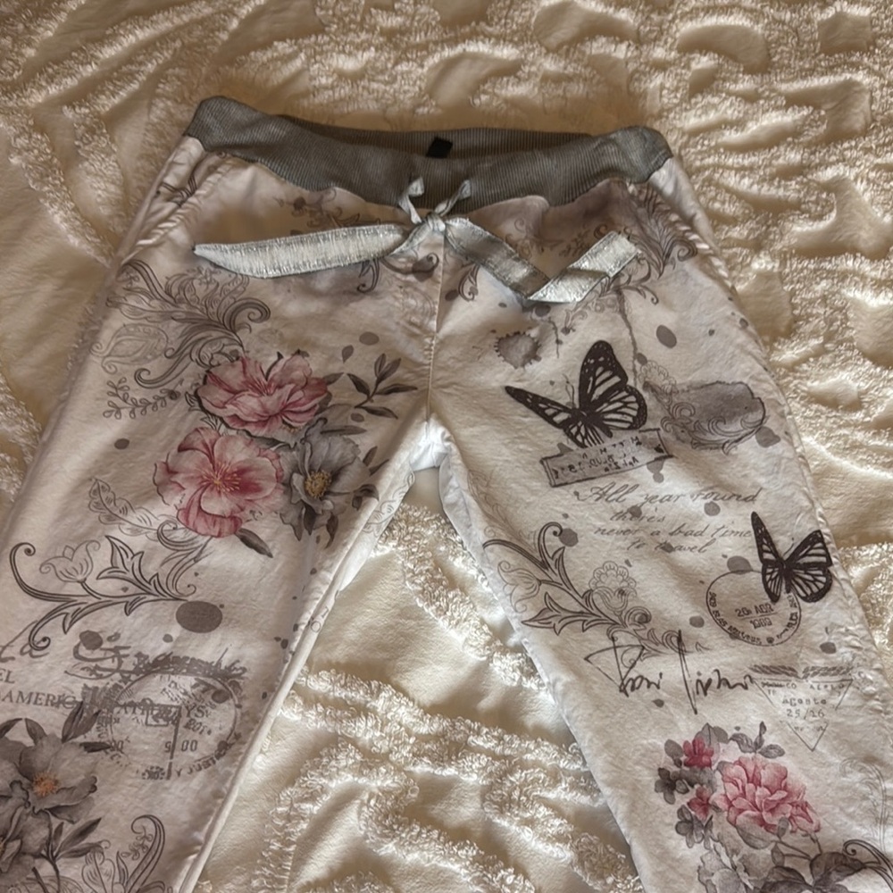 Venti Made In Italy Floral and Butterfly Print Pants Size L